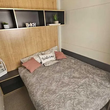 Mobile Homes L & L With Shared Pool Vakantiehuis *